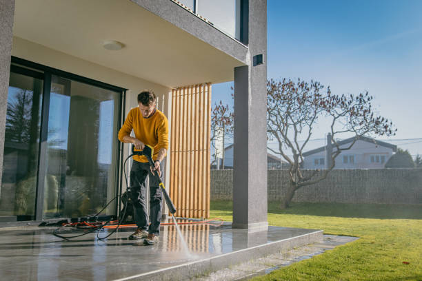 Best Pool Deck Cleaning  in Cottage Lake, WA